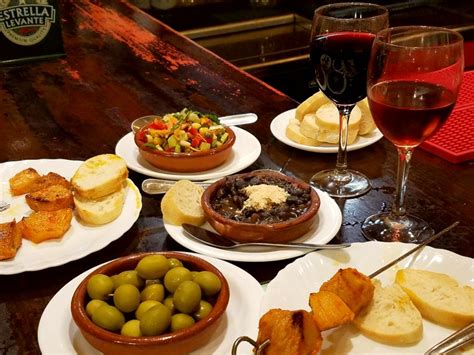 bar len granada|Top 10 tapas bars you must visit in Granada